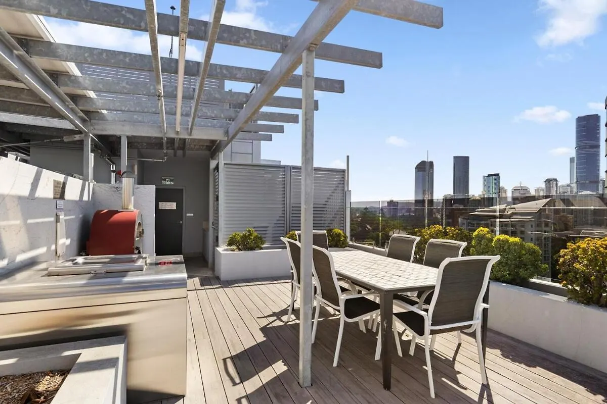 Lux Style Spacious 1 Bed Apt, Pool , Parking Brisbane Appartement