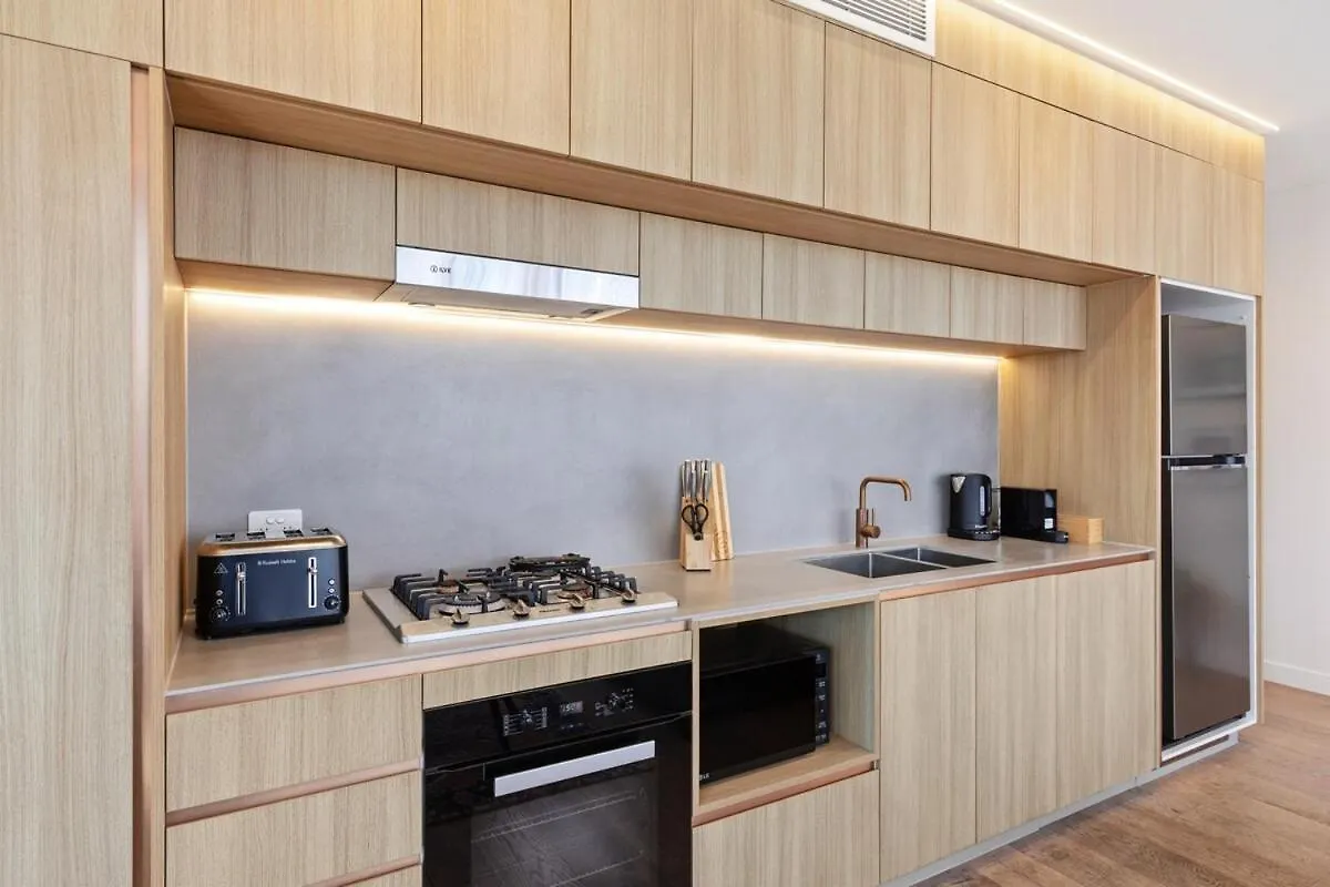Lux Style Spacious 1 Bed Apt, Pool , Parking Brisbane 0*,